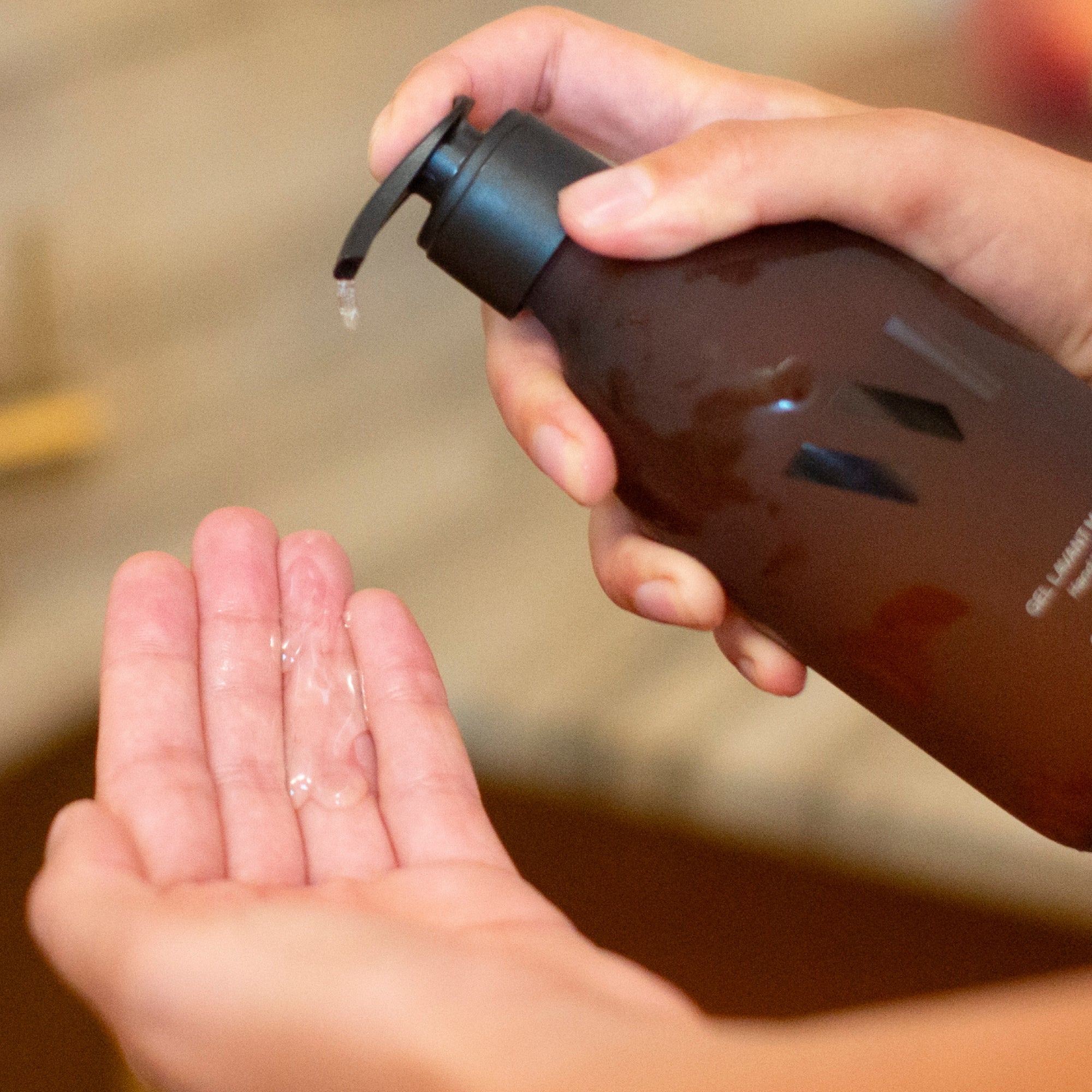 Illutration visuelle 2 de notre Gel Lavant Mains | Fleur d&#39;Oranger What Matters